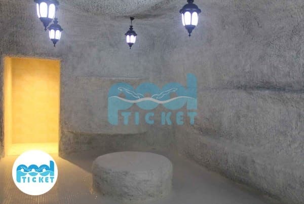 استخر دنیای آرامش قائمشهر